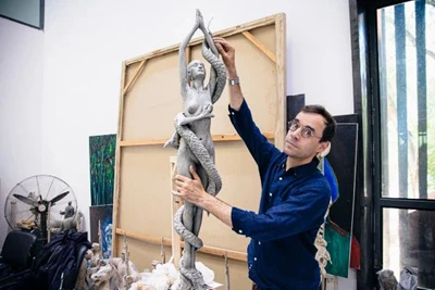 Sculpturează un simbol al curajului în lupta cu virusul
