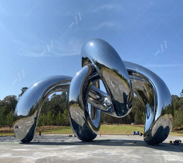 Sculptură mare de exterior din oțel inoxidabil
